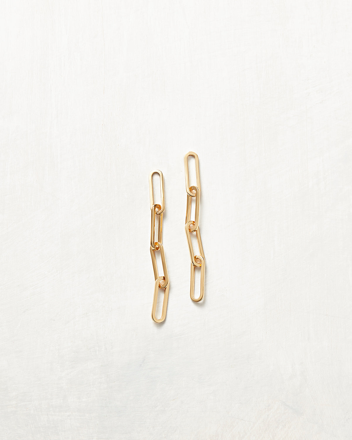 チェーンスウィングピアス