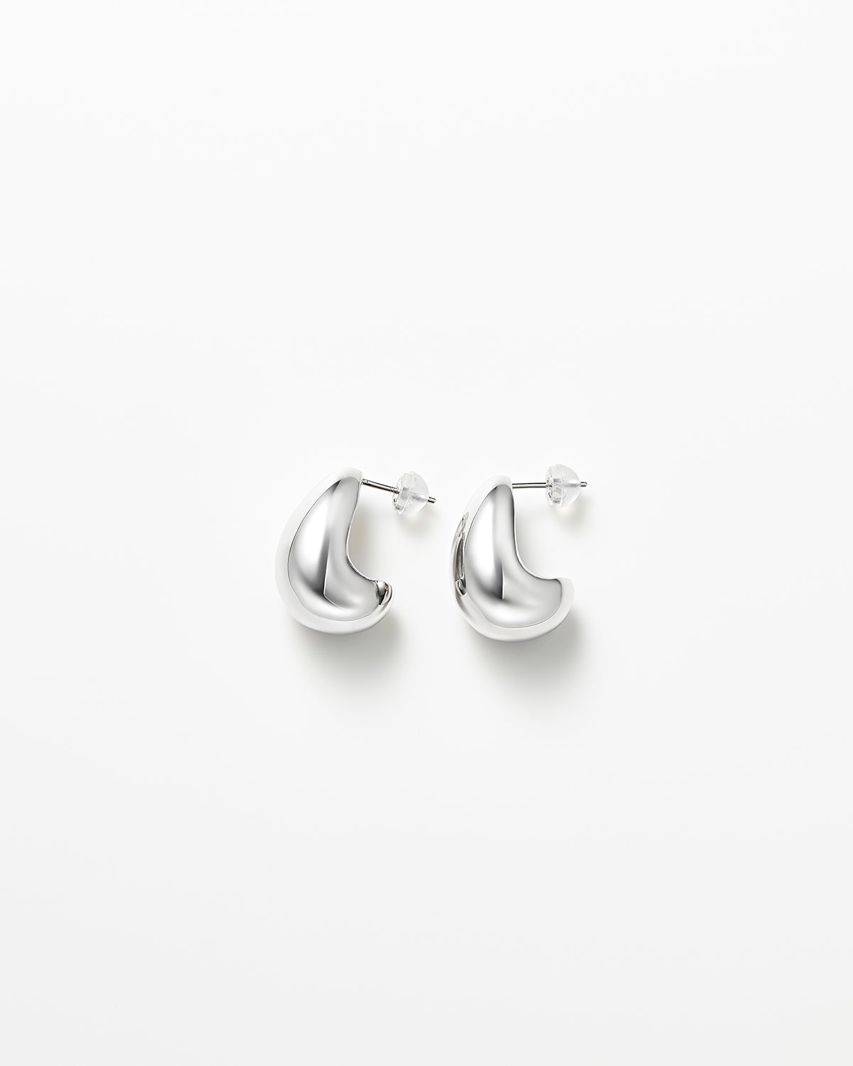 フォルムピアス