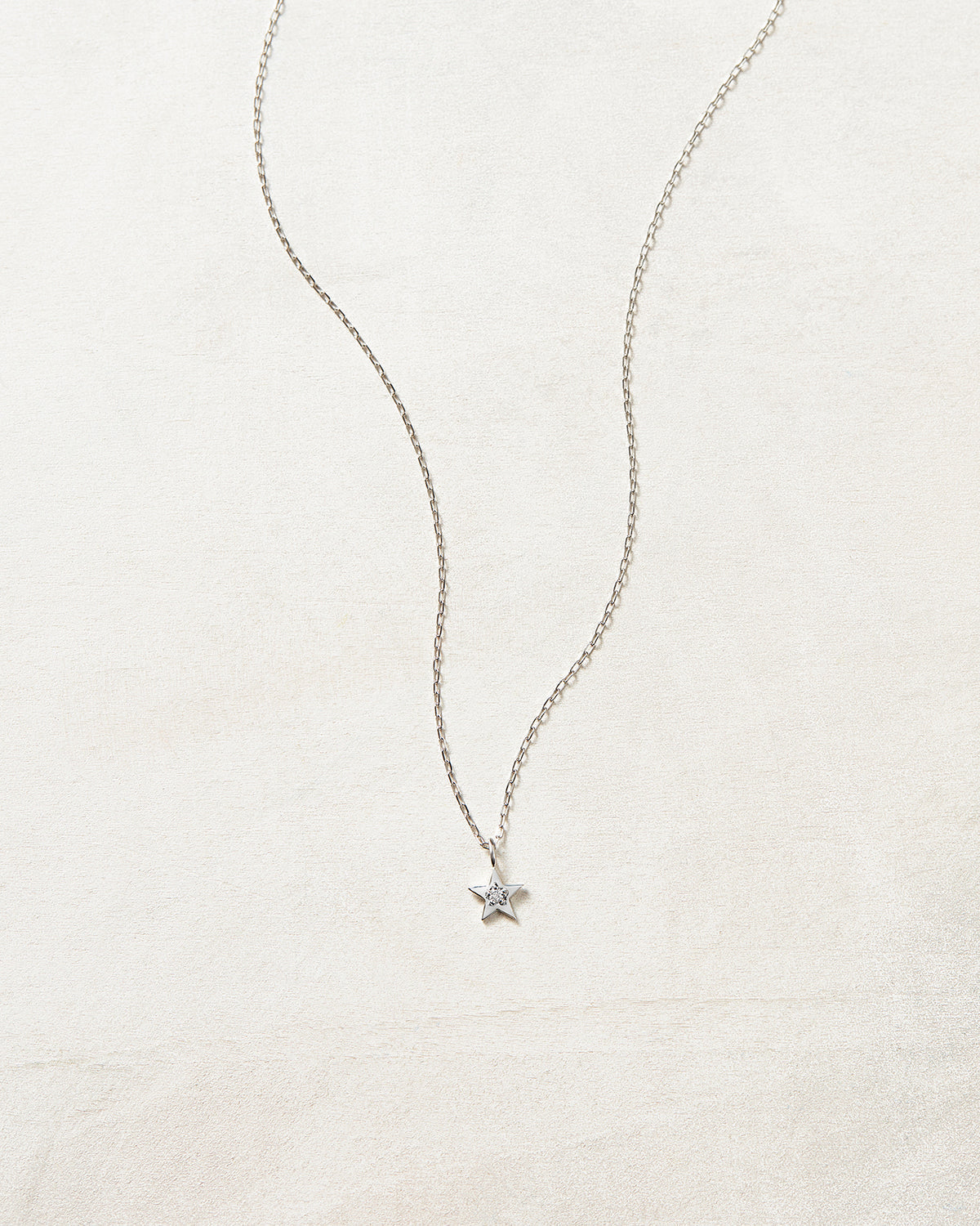 スターダイヤモンドスキンネックレス