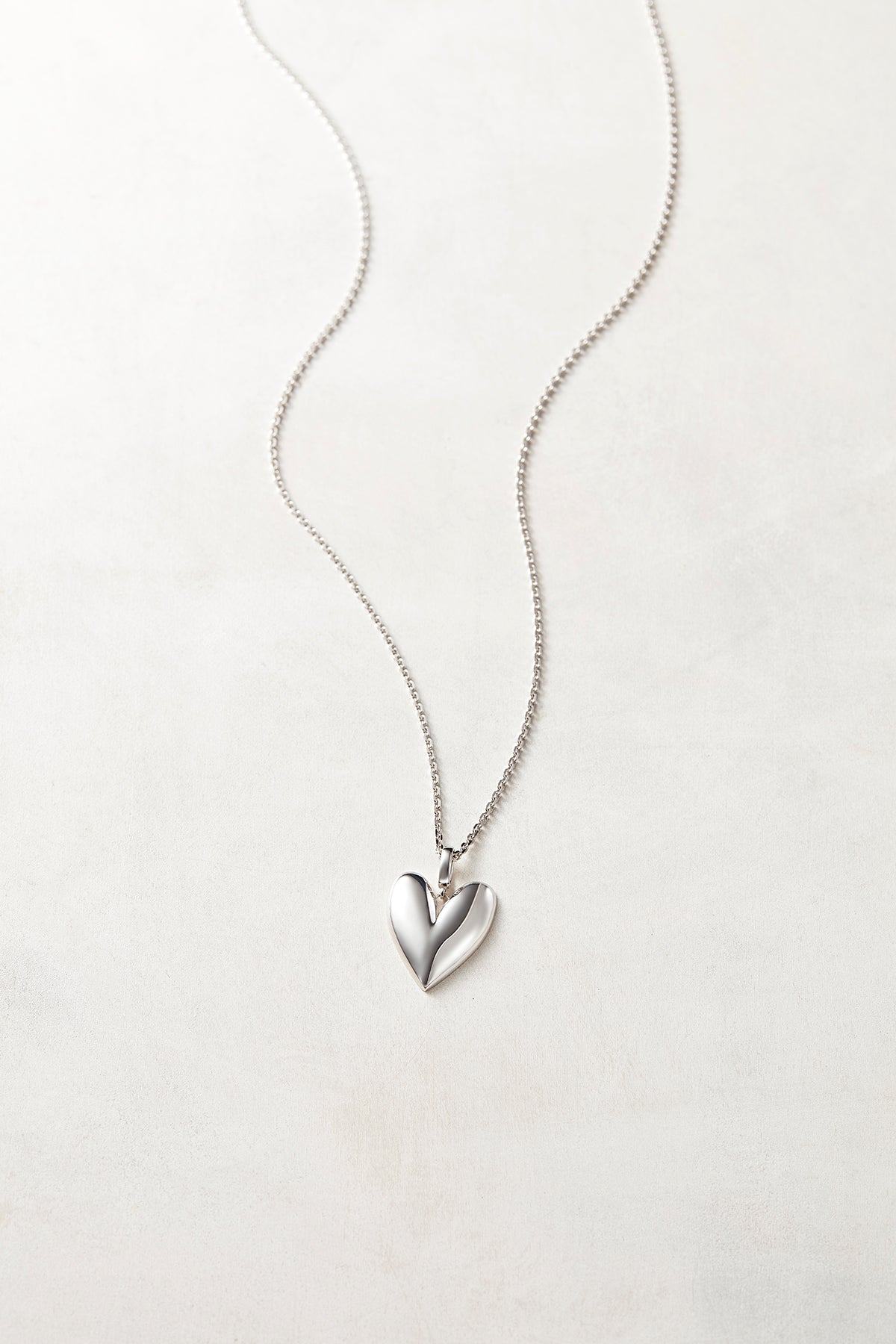 Line Heart ロングネックレス