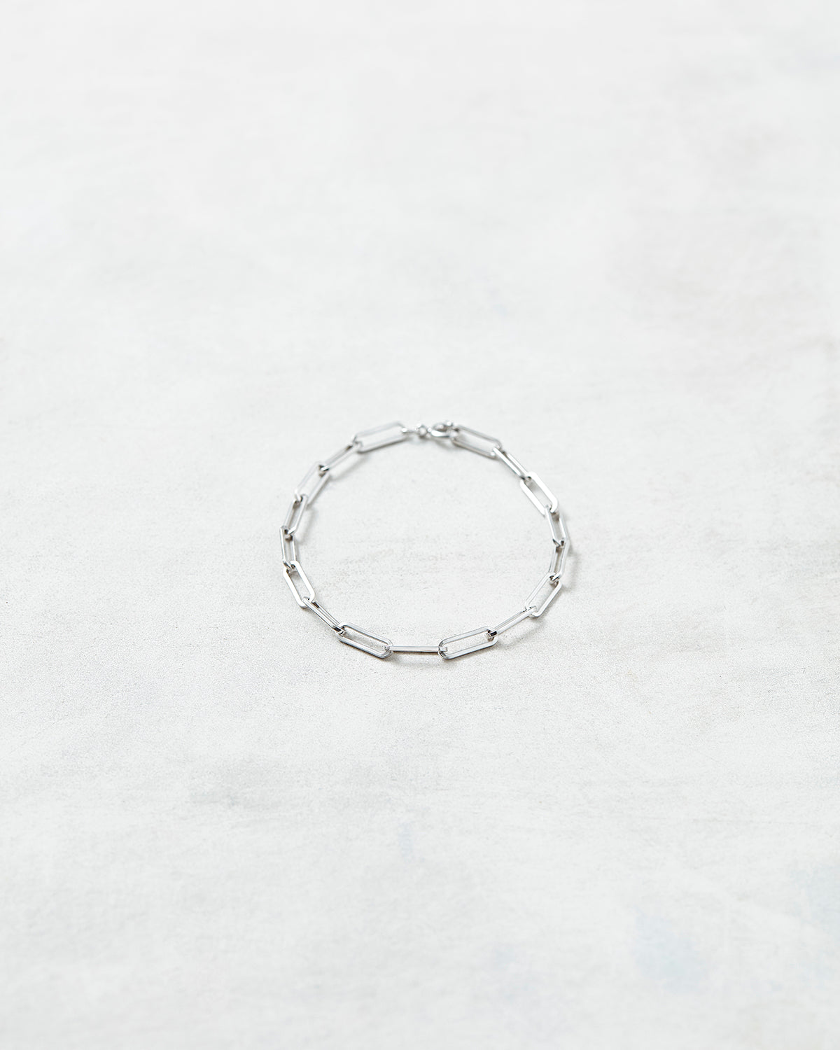 チェーンブレスレット