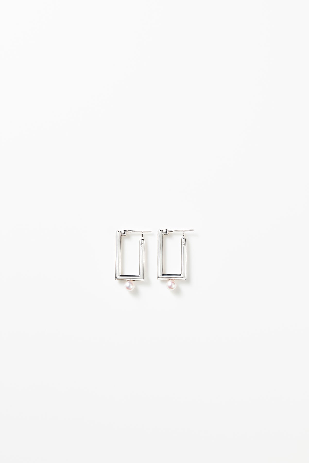 レクタングルパールピアス