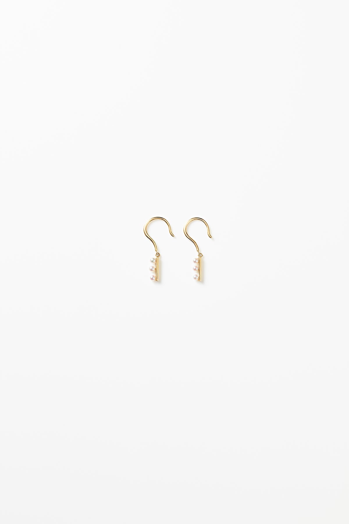 ベビーパールフックピアス
